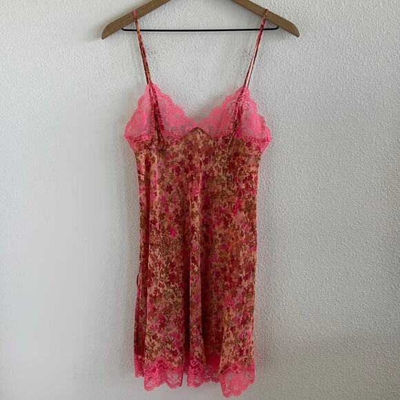 Vintage Victoria's Secret Floral Lace Semi Sheer Night Gown Slip Dress Small - Picture 1 of 6